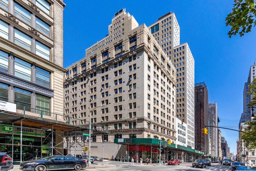 261 Broadway, New York, NY for sale - Building Photo - Image 1 of 4