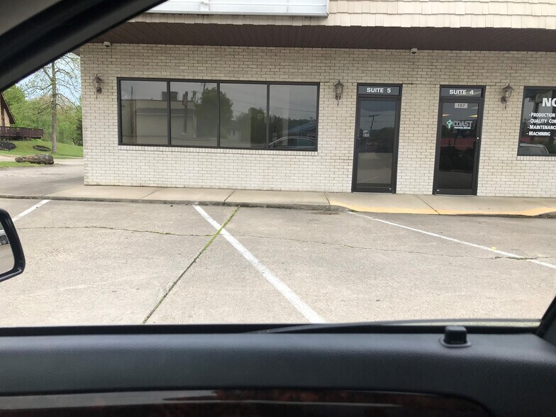 107 Wv34, Hurricane, WV 25526