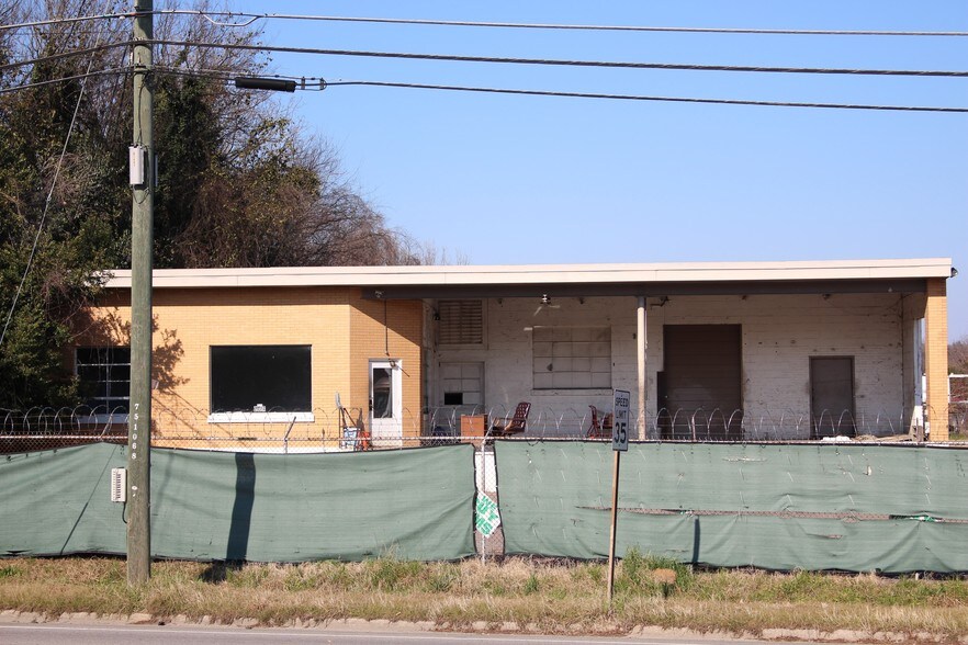 207 Sand Bar Ferry Rd, Augusta, GA for sale - Building Photo - Image 1 of 1