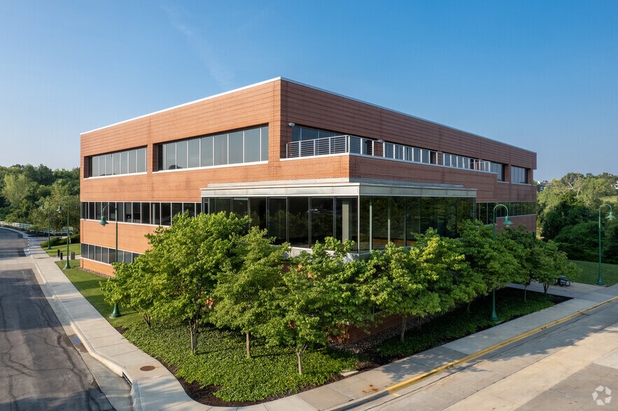 11150 Overbrook Rd, Leawood, KS for sale - Building Photo - Image 1 of 1