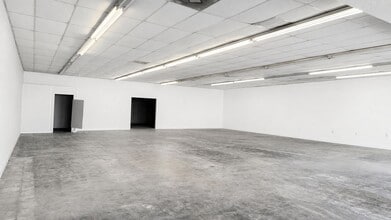 2612-2628 E South St, Long Beach, CA for lease Interior Photo- Image 1 of 6
