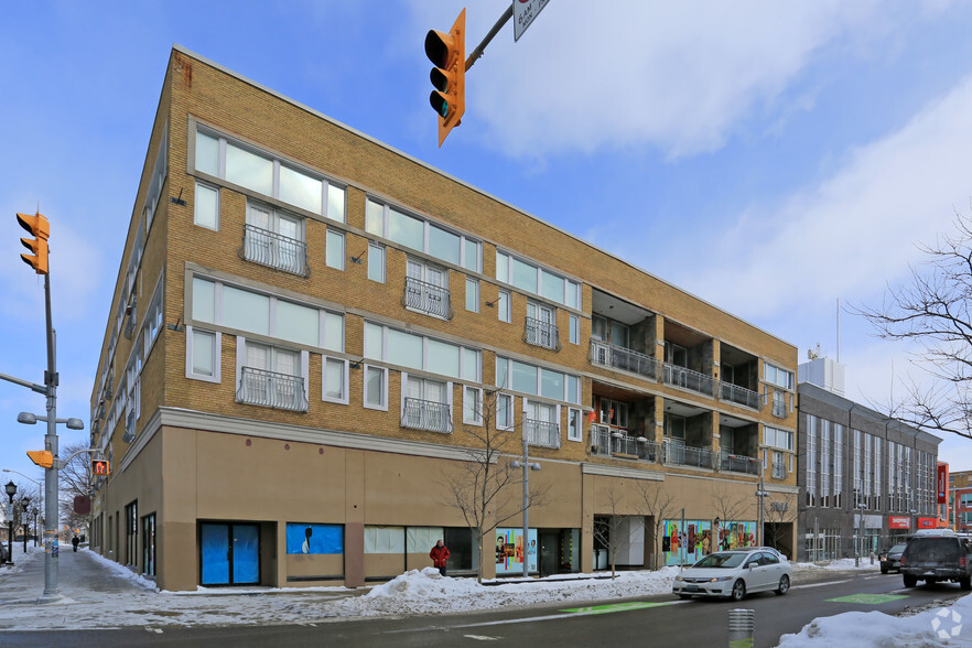 276 King St W, Kitchener, ON for lease - Building Photo - Image 2 of 3