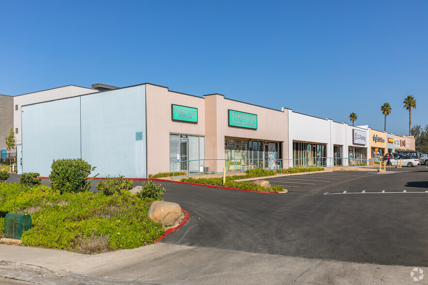 7920-7950 Miramar Rd, San Diego, CA for lease - Primary Photo - Image 1 of 7