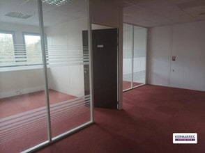 Office in Saint-Herblain for sale Interior Photo- Image 2 of 6