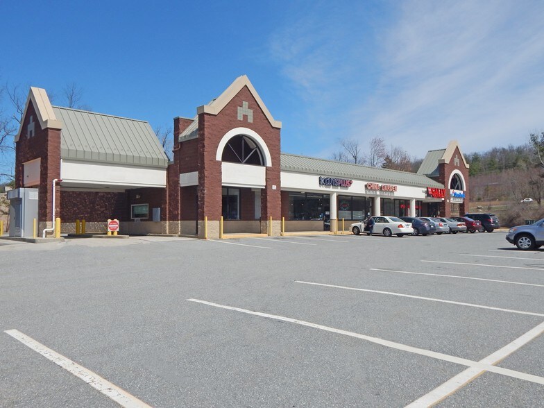 10701078 N Main St, Killingly, CT 06239 Killingly Plaza