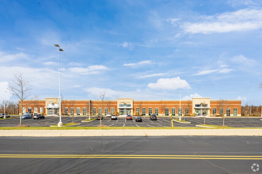 1305 Cherrington Pky, Coraopolis, PA 15108 Building 210