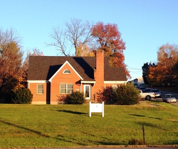 2203 Peters Creek Rd NW, Roanoke, VA for sale Primary Photo- Image 1 of 1