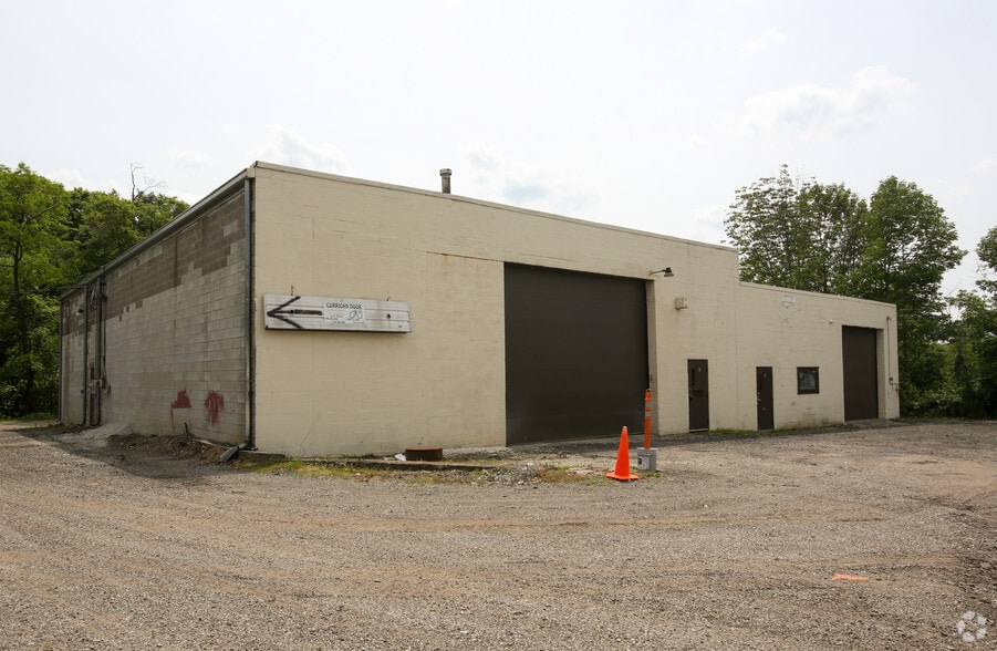 10643 Kinsman Rd, Newbury, OH 44065