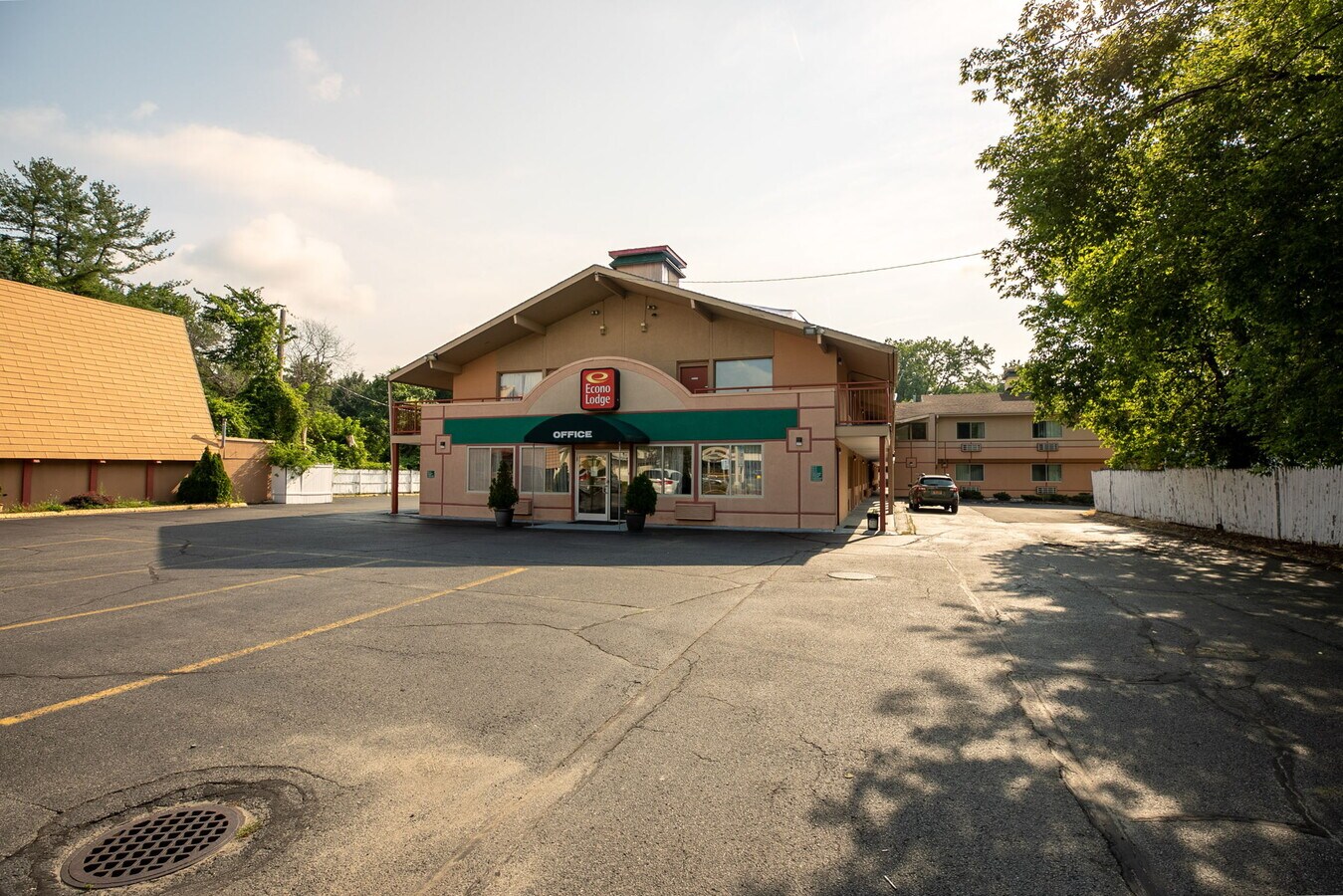 16 Cheshire Rd, Pittsfield, MA 01201 1626 Cheshire Rd, Pittsfield