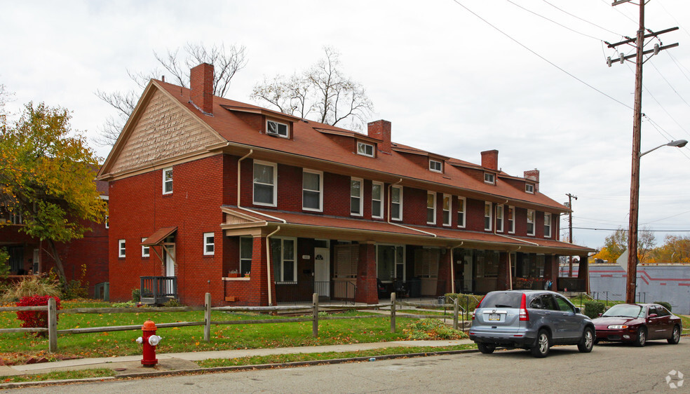 403-411 N Murtland St, Pittsburgh, PA for sale - Primary Photo - Image 1 of 2