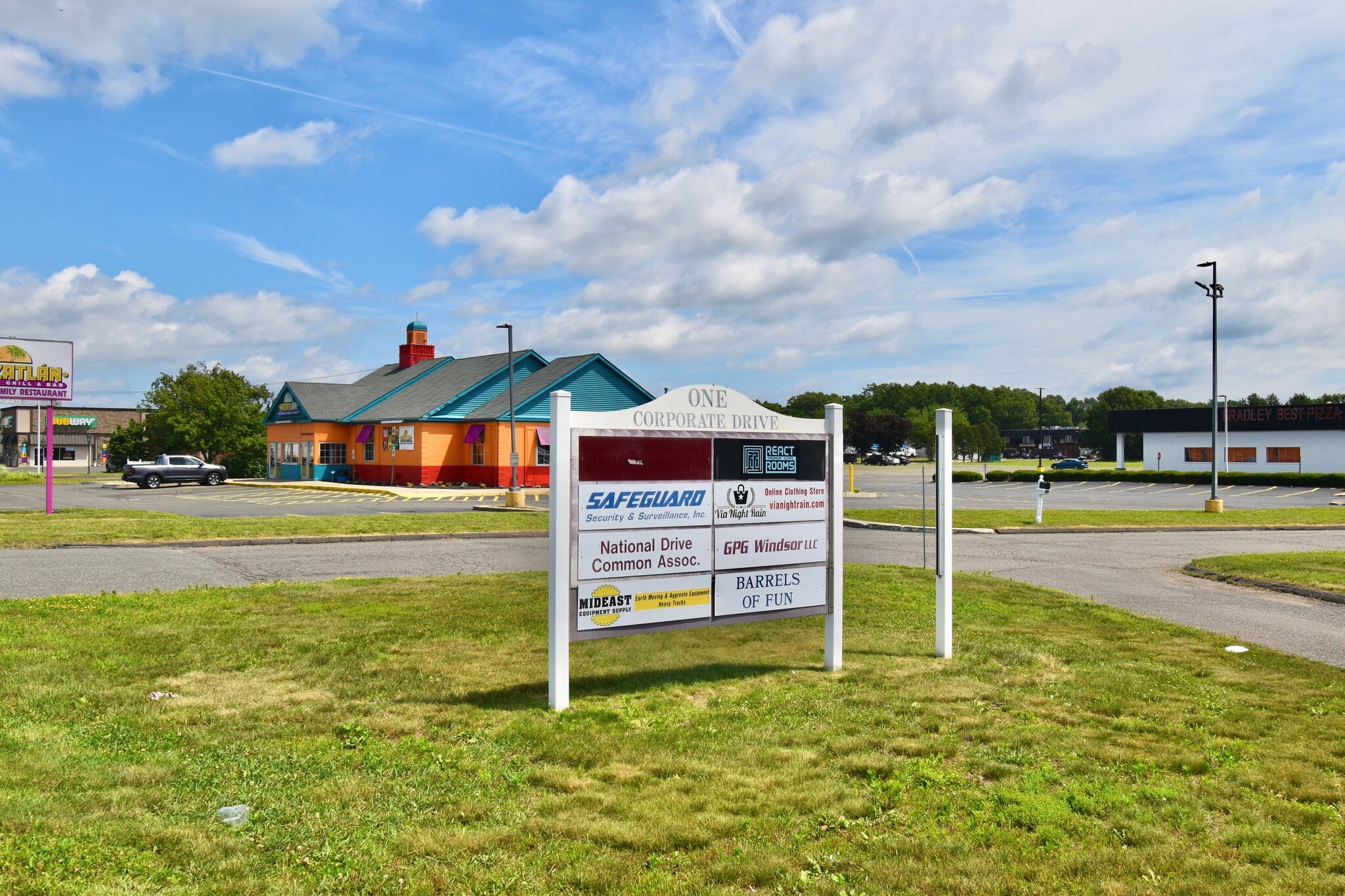 1 Corporate Dr, Windsor Locks, CT for sale Building Photo- Image 1 of 19