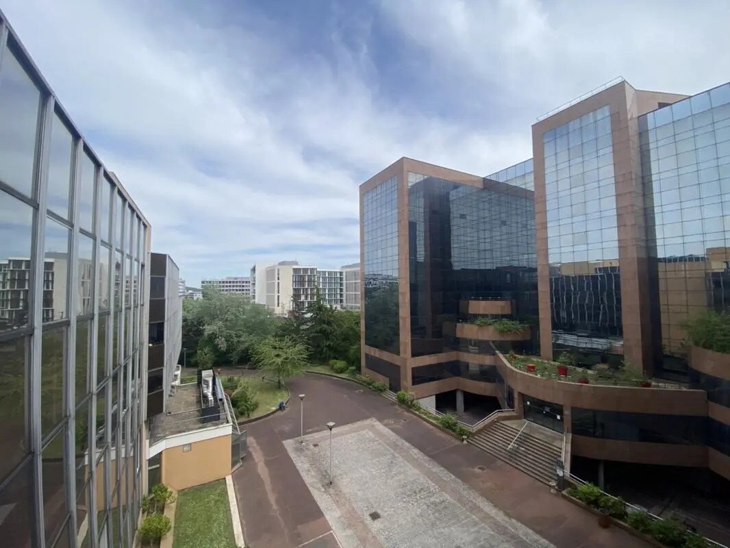 Office in Fontenay-sous-Bois for lease Building Photo- Image 1 of 11