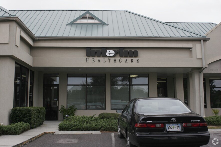 17 Sherington Dr, Bluffton, SC for lease - Building Photo - Image 3 of 10