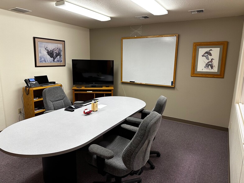 1481 Gateway Blvd, Cottage Grove, OR for lease - Interior Photo - Image 3 of 4