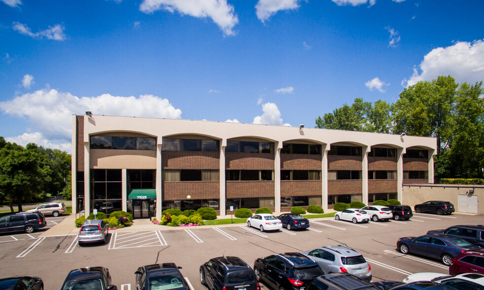 7525 Mitchell Rd, Eden Prairie, MN for sale - Building Photo - Image 1 of 1