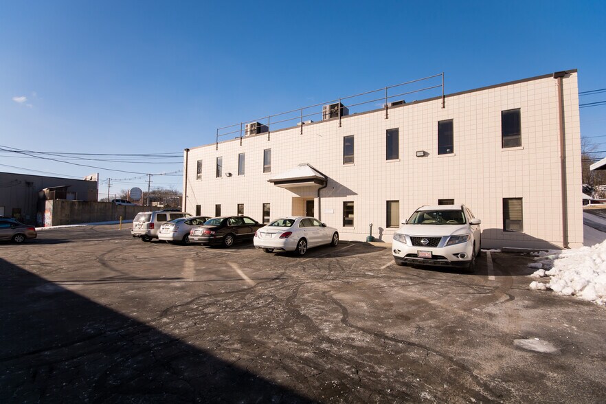 535 Atwood Ave, Cranston, RI for sale - Building Photo - Image 1 of 1