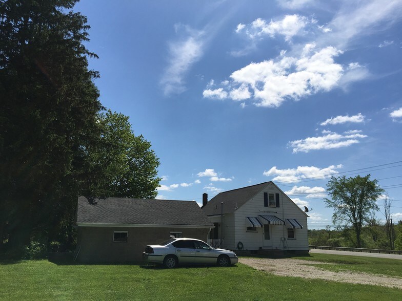 14558 Conneaut Lake Rd, Meadville, PA 16335