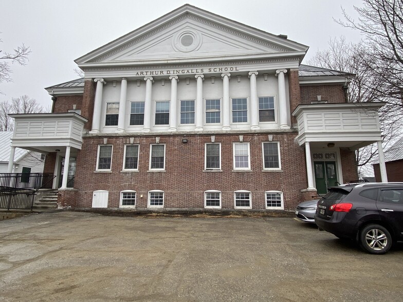 144 High St, Farmington, ME for sale - Building Photo - Image 1 of 1