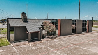 4104 Houston Hwy, Victoria TX - Storefront