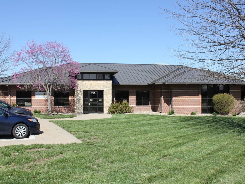 1429 Oread West Dr, Lawrence, KS for sale - Building Photo - Image 1 of 1