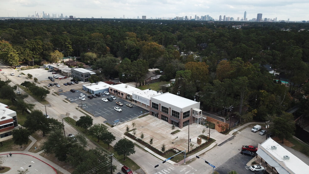 8399 Westview Dr, Houston, TX for sale - Building Photo - Image 2 of 8