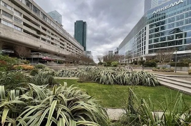 57 Esplanade Du Général De Gaulle, Puteaux for lease - Building Photo - Image 2 of 9