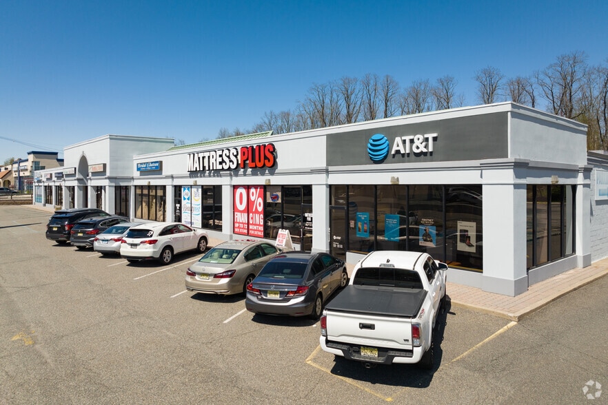 320 State Route 10, East Hanover, NJ for lease - Primary Photo - Image 2 of 3