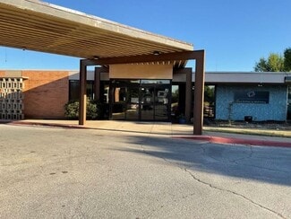 More details for 2222 W Iowa Ave, Chickasha, OK - Office for Sale