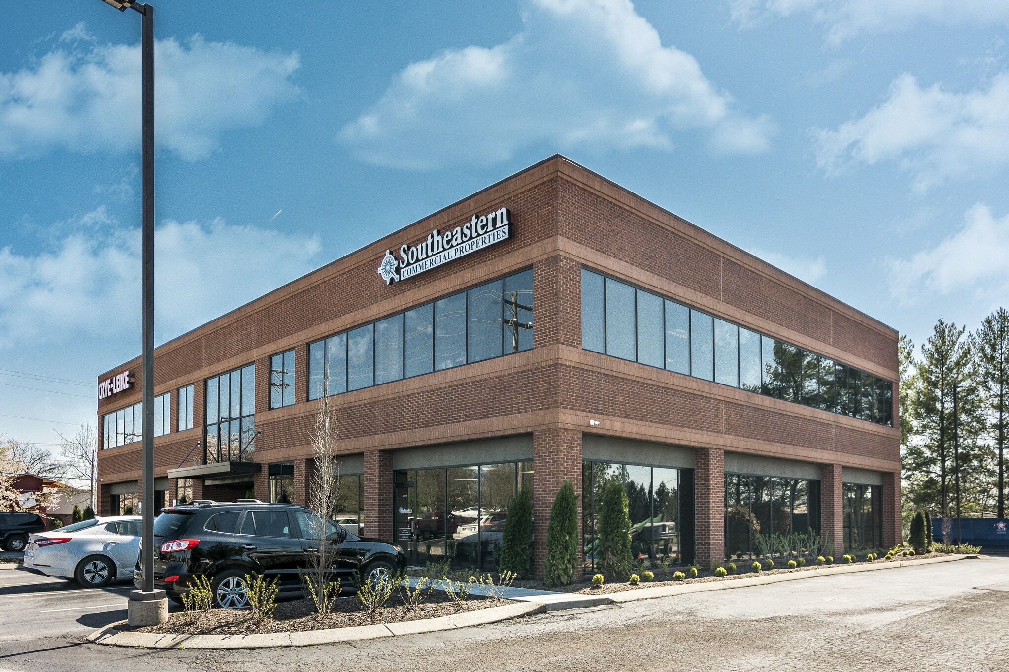 383 E Main St, Hendersonville, TN 37075 Office for Lease