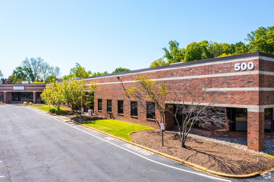 500 Enterprise Dr, Horsham Township, PA for lease - Primary Photo - Image 1 of 4