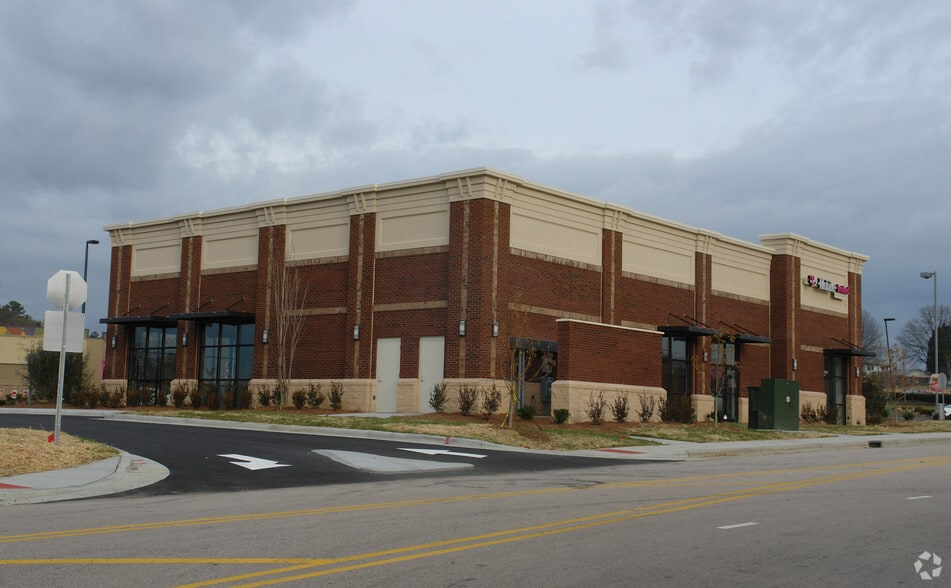 2460 Wonder Dr, Kannapolis, NC for lease - Building Photo - Image 2 of 2