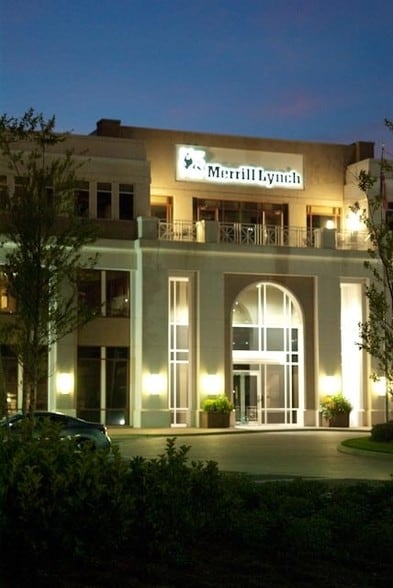 1022 Highland Colony Pky, Ridgeland, MS for sale - Building Photo - Image 1 of 1