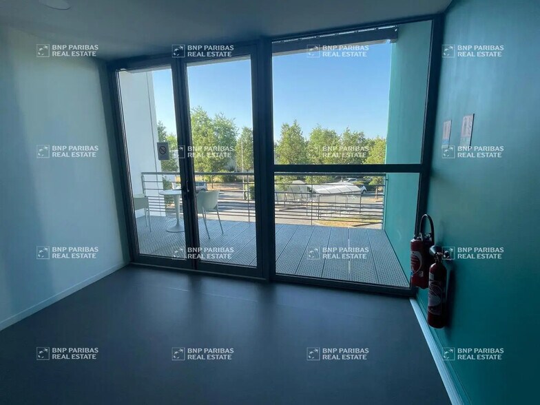 Office in Rennes for lease - Building Photo - Image 2 of 8