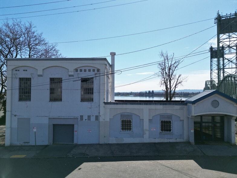 100 & 102 SE Columbia Way, Vancouver, WA for lease - Building Photo - Image 1 of 13