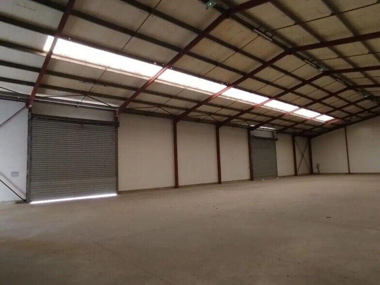 Flex in Colomiers for sale - Building Photo - Image 3 of 7