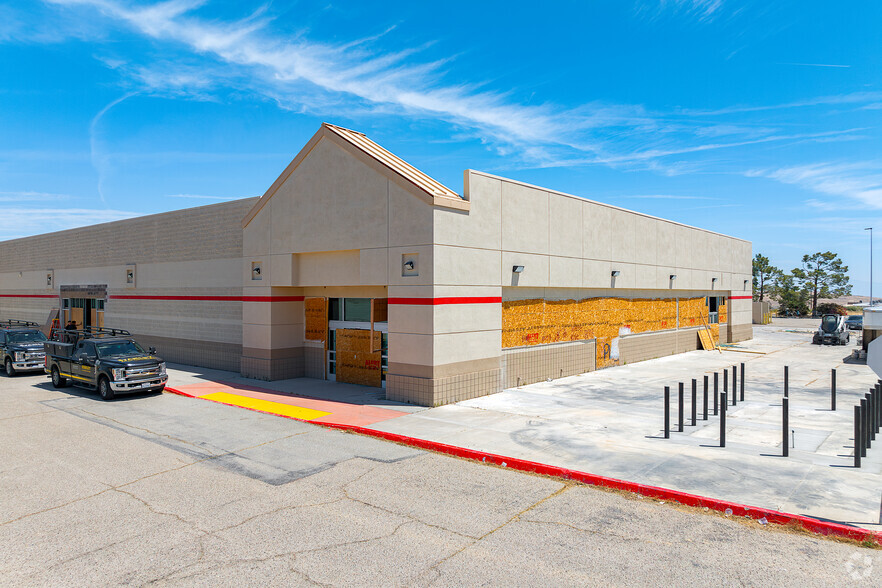 301 Gardner Field Rd, Taft, CA for lease - Building Photo - Image 1 of 3