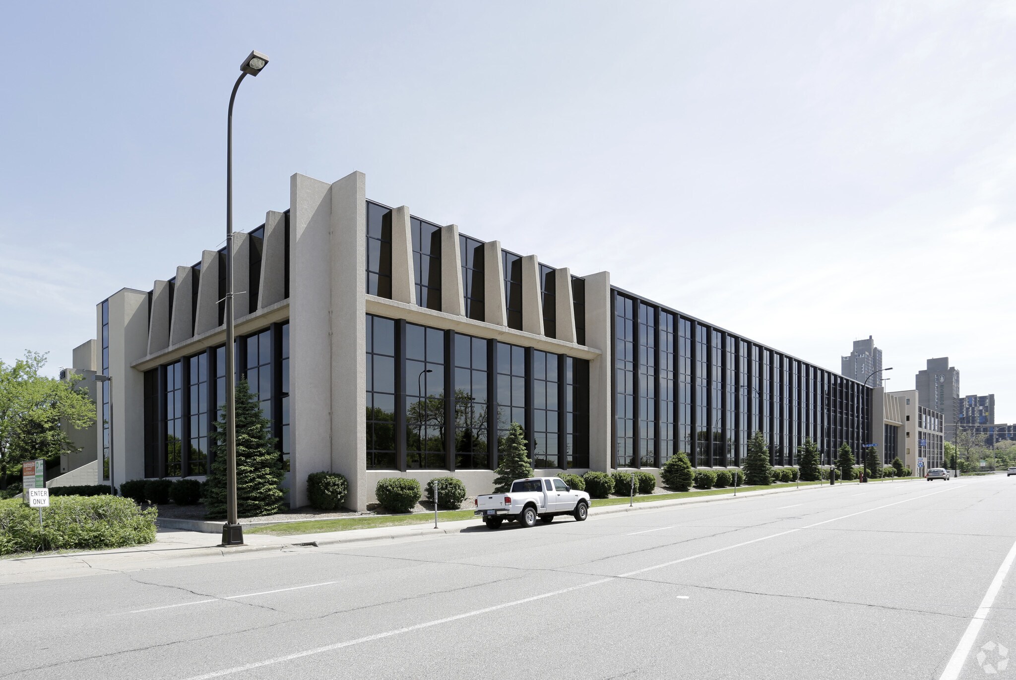 511 S 11th Ave, Minneapolis, MN for sale Building Photo- Image 1 of 1