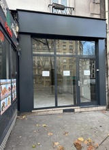 Retail in Paris for lease Building Photo- Image 2 of 2