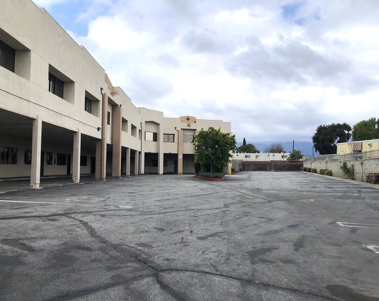 4978 Santa Anita Ave, Temple City, CA for lease - Building Photo - Image 1 of 7