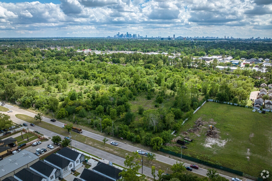 W Tidwell Rd, Houston, TX for sale - Building Photo - Image 1 of 1