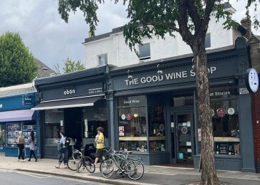 43-47 High Street portfolio of 3 properties for sale on LoopNet.com - Primary Photo - Image 1 of 3