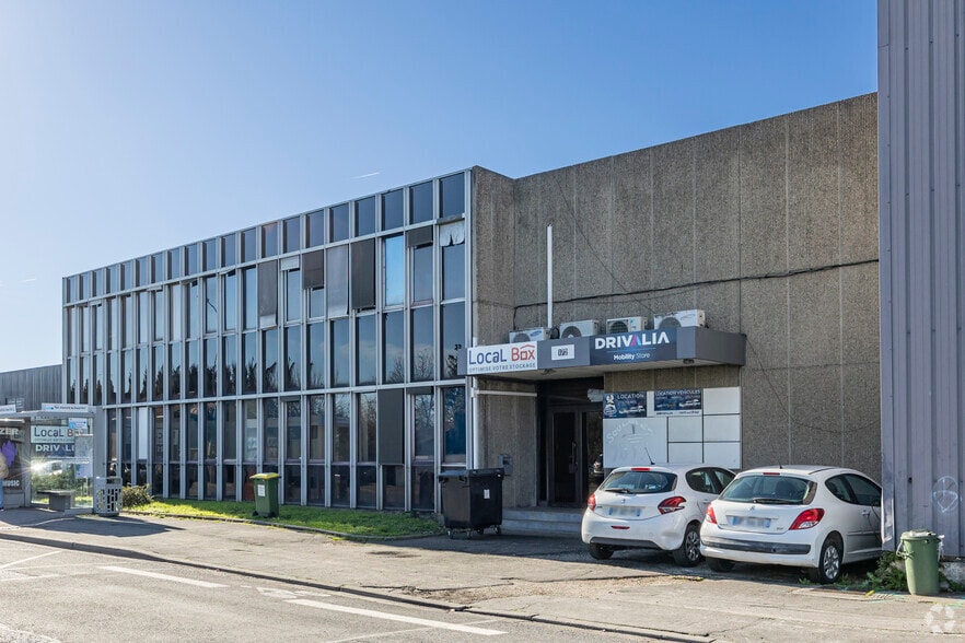 172 Avenue Du Maréchal Leclerc, Bègles for lease - Building Photo - Image 2 of 10