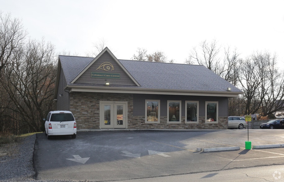 110 N Pine St, Gloversville, NY 12078