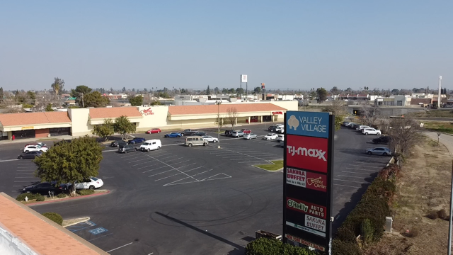 3412-3690 Ming Ave, Bakersfield, CA for lease - Building Photo - Image 1 of 5