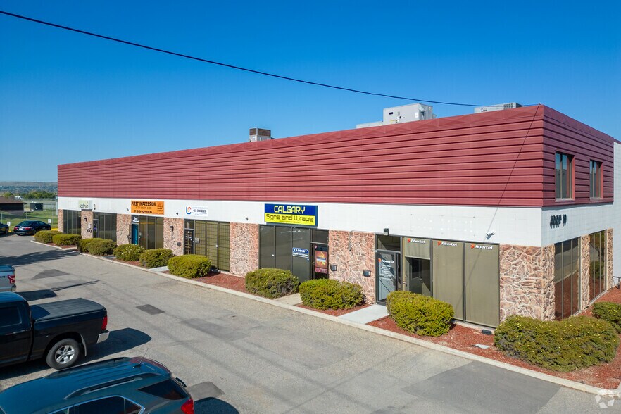 4001A 19 St NE, Calgary, AB for lease - Building Photo - Image 1 of 6