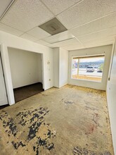 125 E Fry Blvd, Sierra Vista, AZ for lease Interior Photo- Image 1 of 19