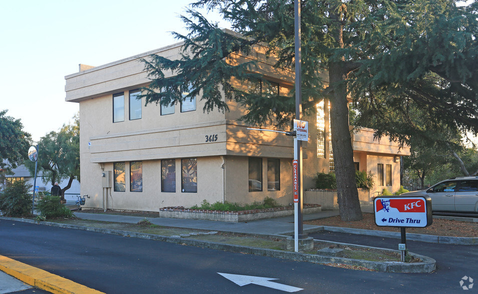 3615 Castro Valley Blvd, Castro Valley, CA for sale - Primary Photo - Image 1 of 1