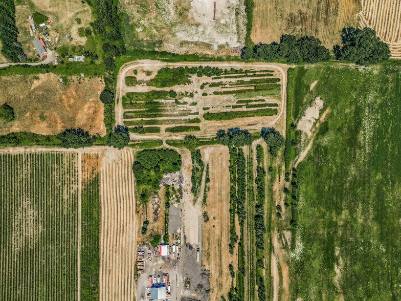 1018 Caples Rd, Woodland, WA for sale - Building Photo - Image 3 of 17