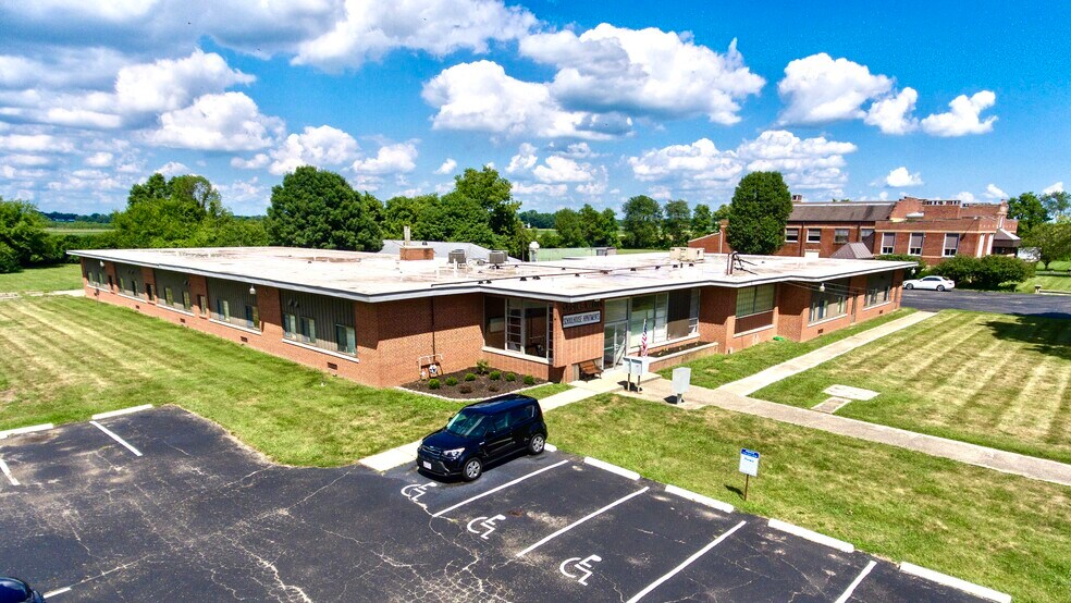 1498 W Spring Valley Paintersville Rd, Xenia, OH for sale - Building Photo - Image 1 of 1