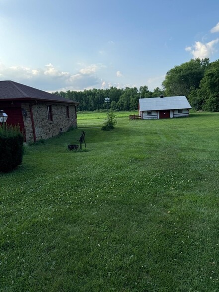 11502 E Thompson Rd, Indianapolis, IN for sale - Building Photo - Image 3 of 20